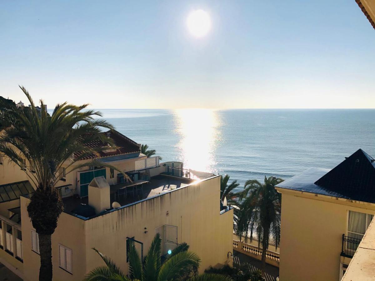 Appartement La Marina Seaview Penthouse à Sitges Extérieur photo